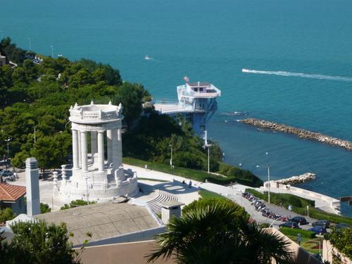 La Vite Sul Tetto Villa Agugliano Exteriör bild